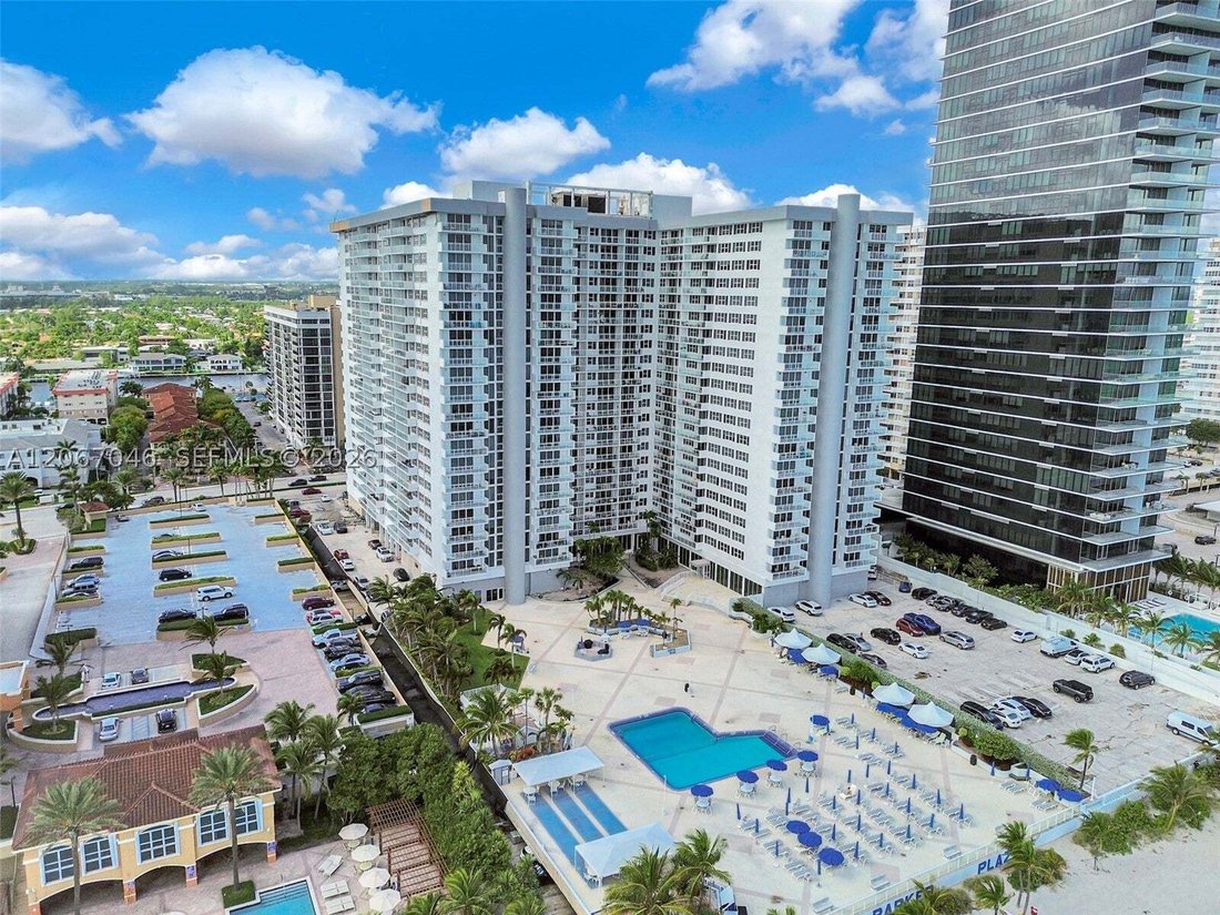 Condo in Hallandale Beach, Florida, United States 1 - 18601022