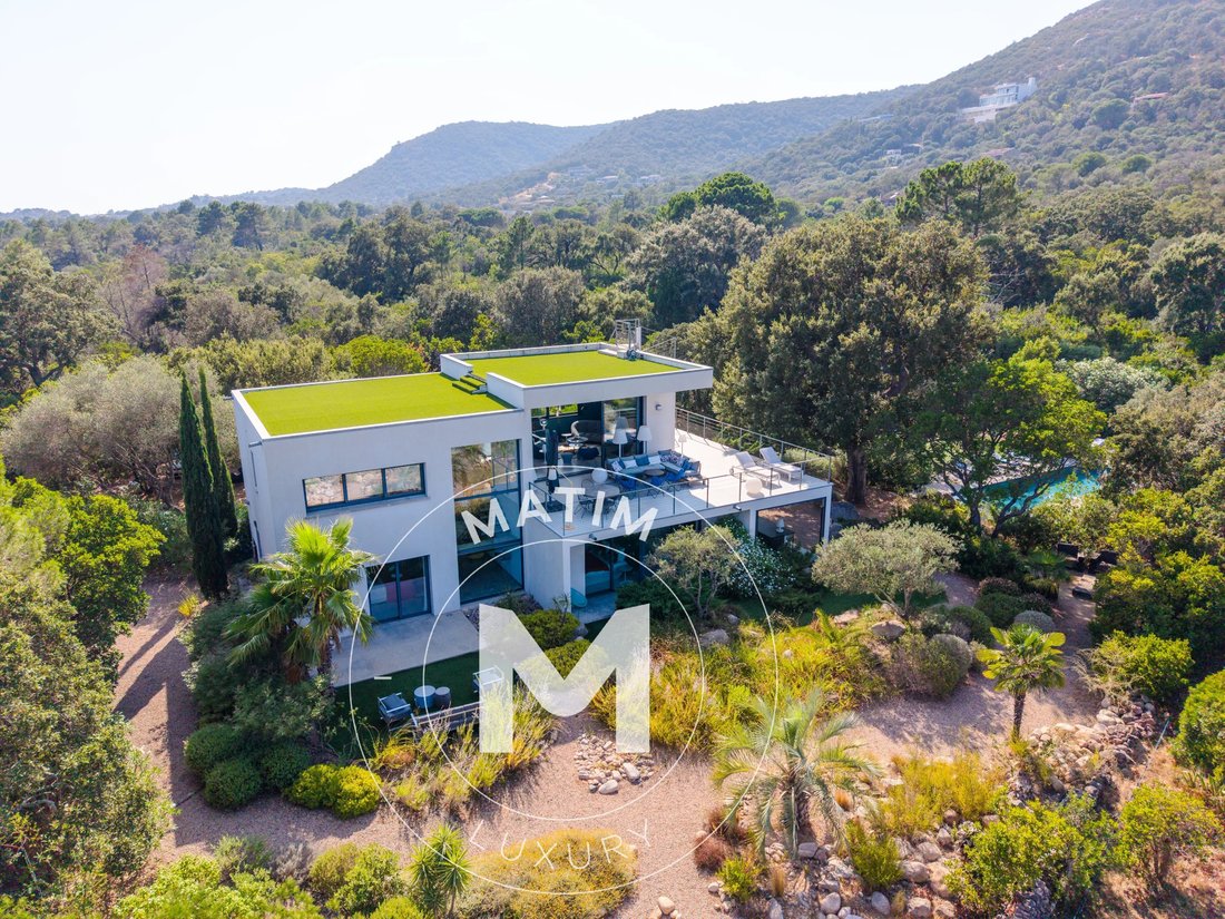 Villa in Zonza, Corsica, France 1 - 18364145