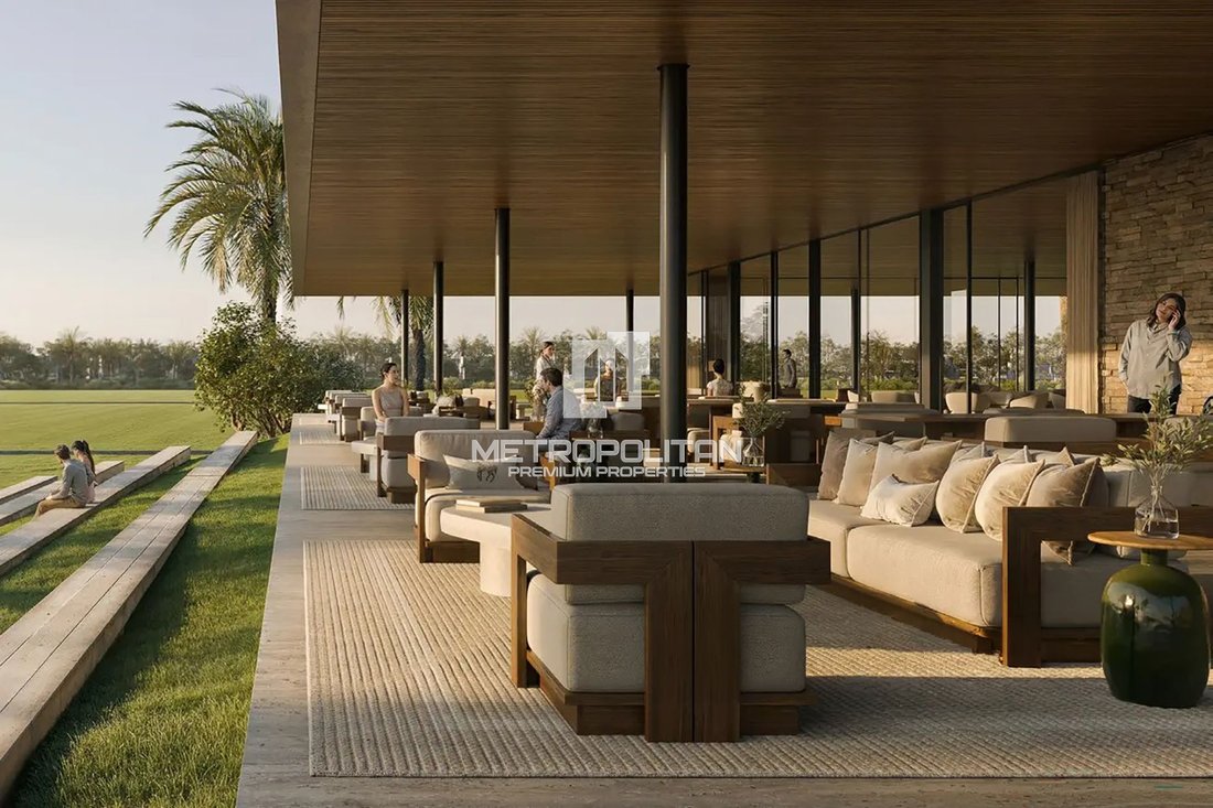 Villa in Dubai, United Arab Emirates 5 - 18598709