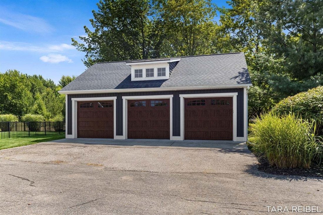 House in Byron Center, Michigan, United States 5 - 18600179