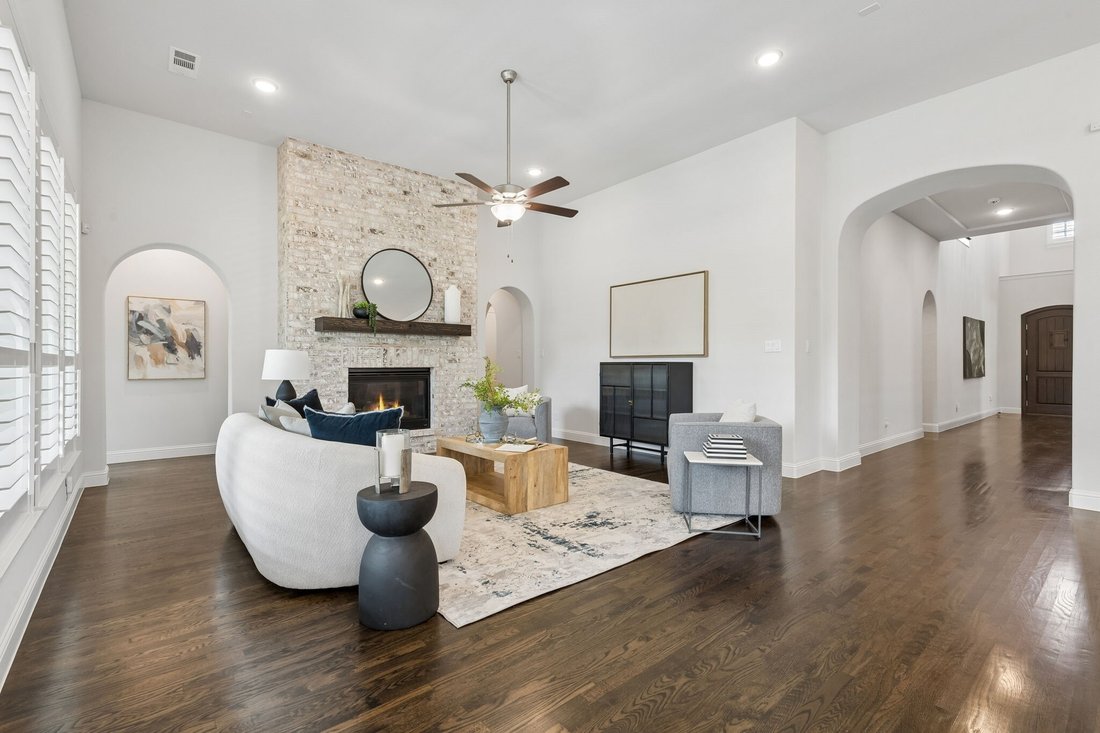 House in Frisco, Texas, United States 5 - 18600974