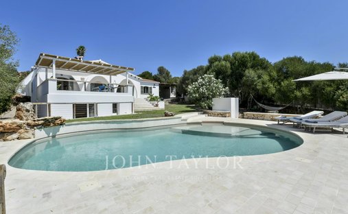 Chalet in Punta Prima, Sant Lluis, Balearic Islands 1