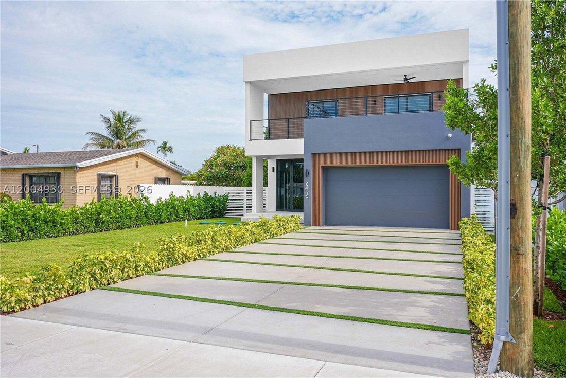 House in Miami, Florida, United States 4 - 17855181