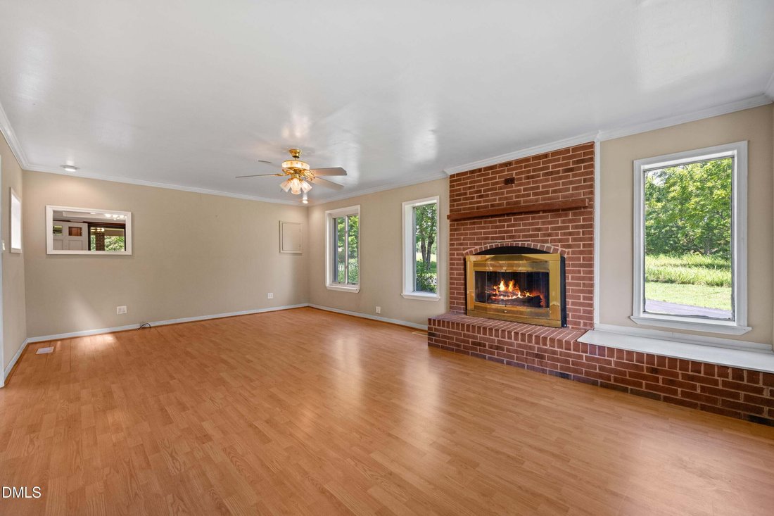 House in Hillsborough, North Carolina, United States 4 - 18601526