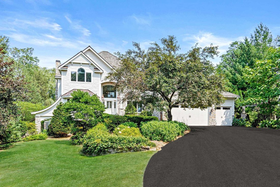 House in Arden Hills, Minnesota, United States 5 - 18603896
