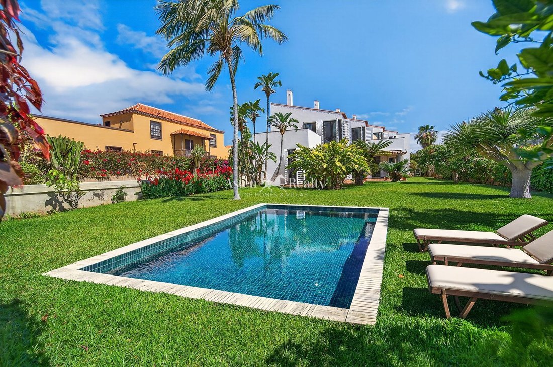 Villa in Puerto de la Cruz, Canary Islands, Spain 1 - 17967271