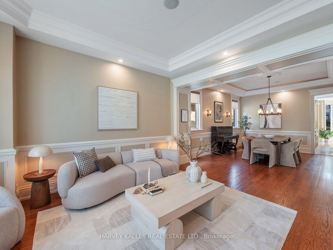 House in Toronto, Ontario, Canada 5 - 18603516