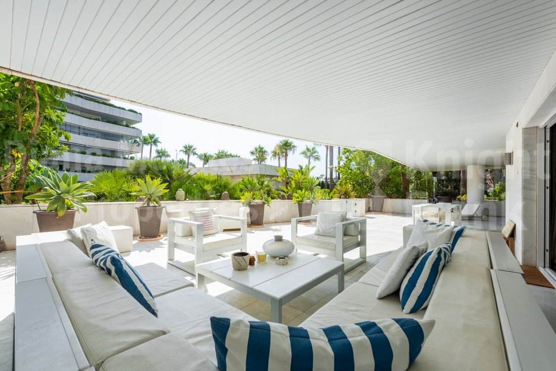 Apartment in Puerto Banus, Marbella, Spain 2 - 18602536