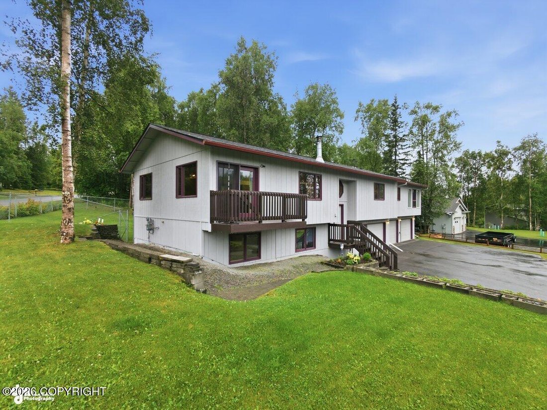 House in Anchorage, Alaska, United States 4 - 18596688