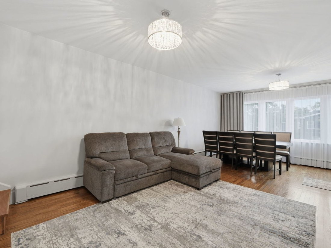 House in Elmwood Park, Illinois, United States 5 - 18597517