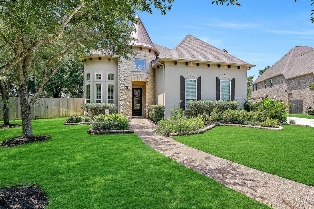 House in Friendswood, Texas, United States 4 - 18597810
