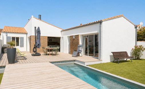 House in Sainte-Marie-de-Ré, Nouvelle-Aquitaine, France 1