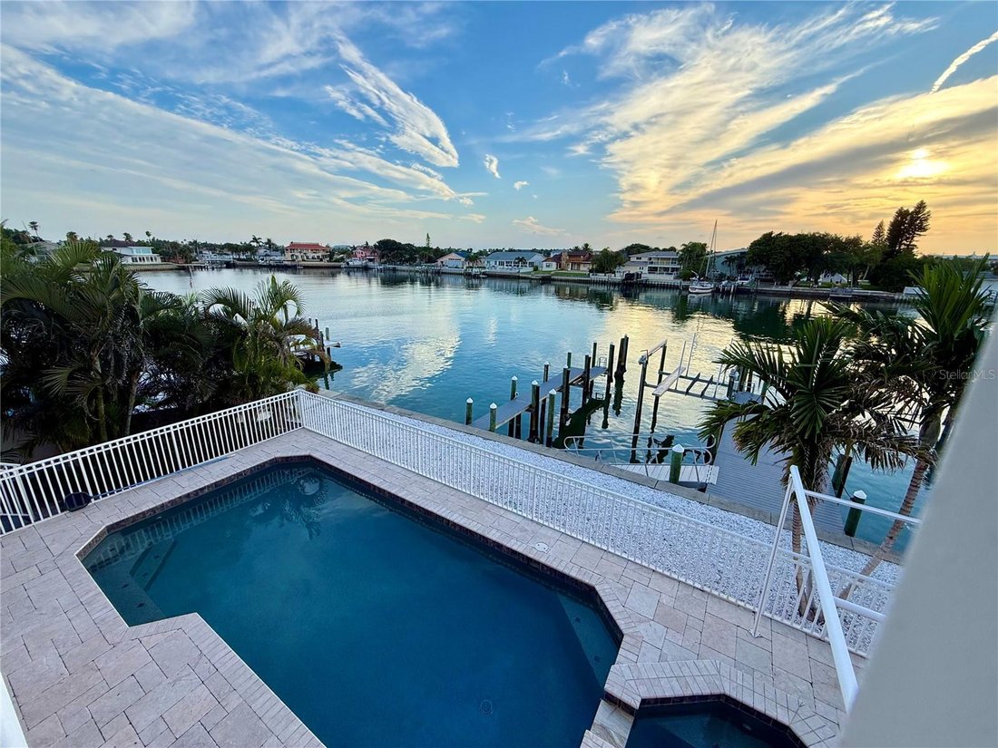Casa a Belleair Beach, Florida, Stati Uniti 2 - 18596741