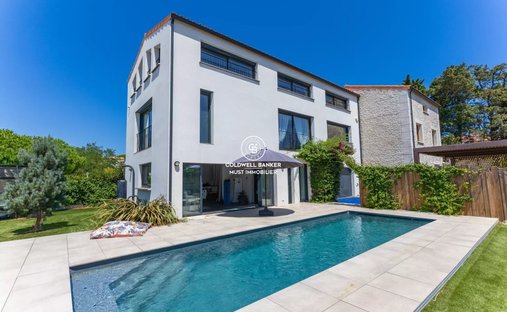 House in Sainte-Marie-la-Mer, Occitania, France 1