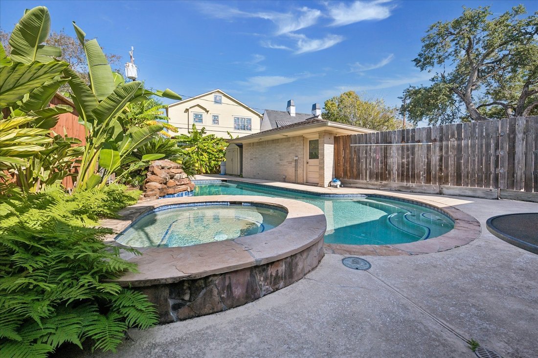 House in Houston, Texas, United States 2 - 18603538
