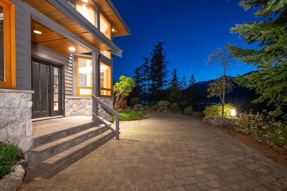 House in Furry Creek, British Columbia, Canada 4 - 18603883