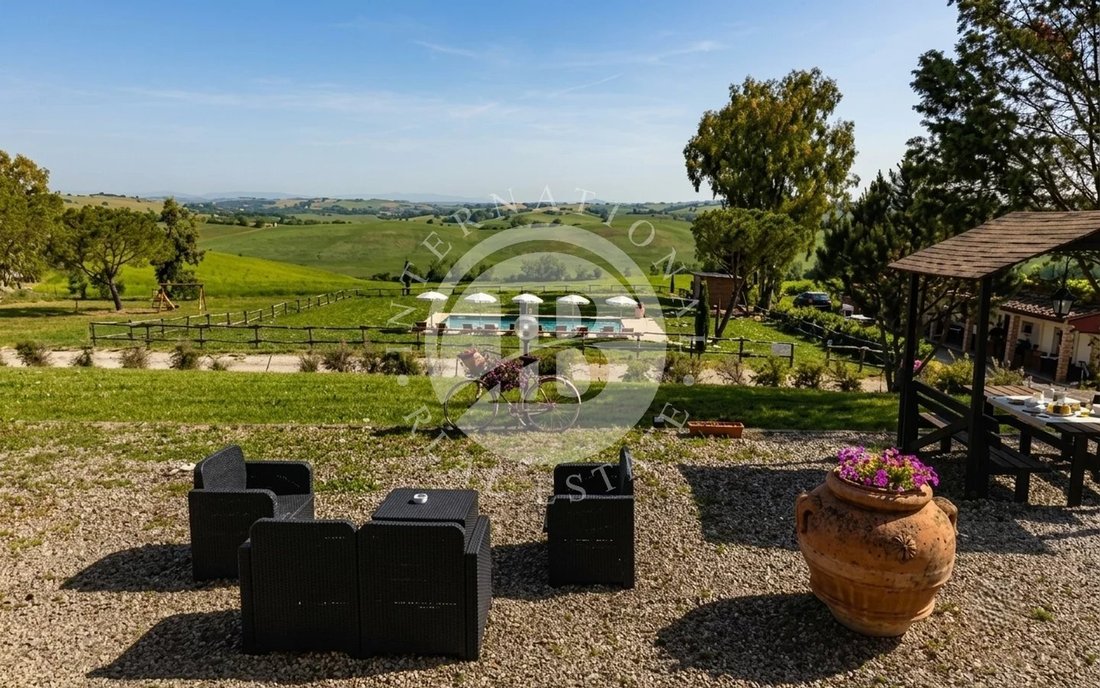 Farm Ranch in Montalcino, Tuscany, Italy 5 - 18598549
