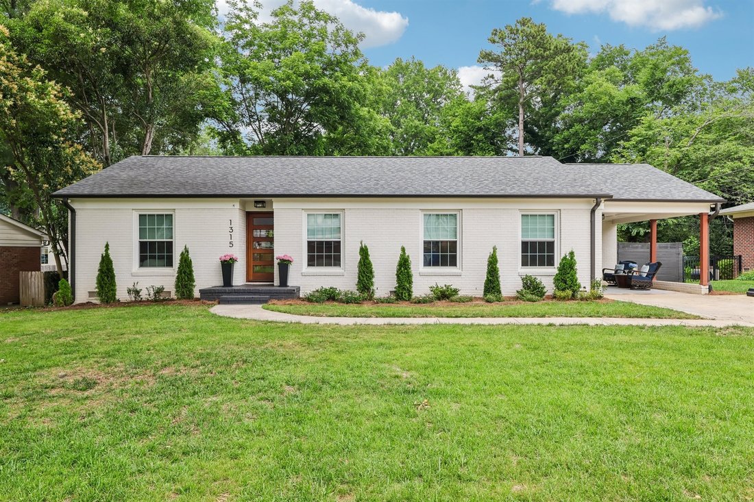 House in Charlotte, North Carolina, United States 1 - 18603580