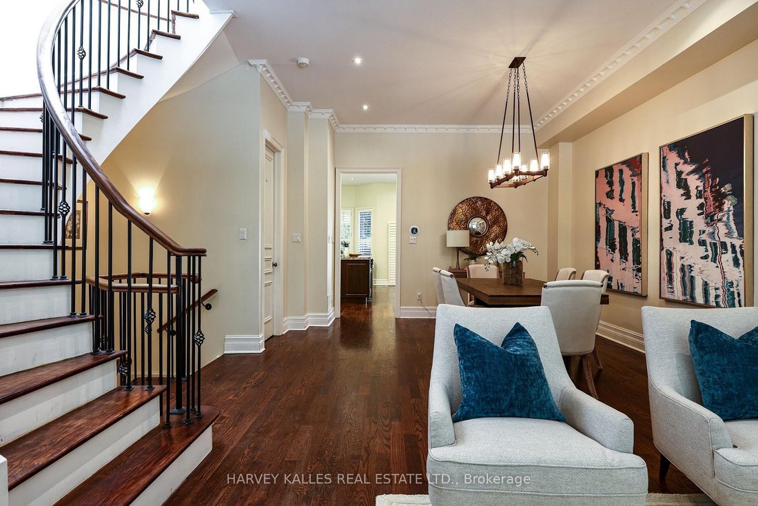 House in Toronto, Ontario, Canada 5 - 18603492