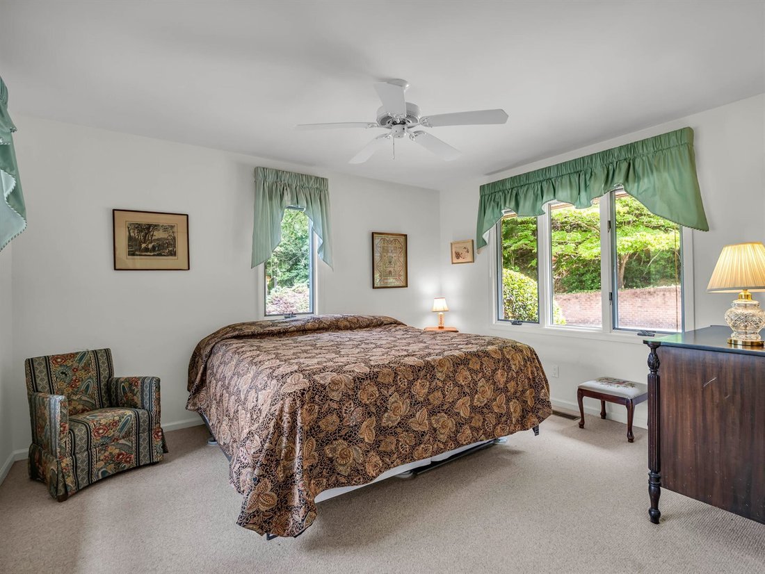 House in Mill Spring, North Carolina, United States 4 - 18603812