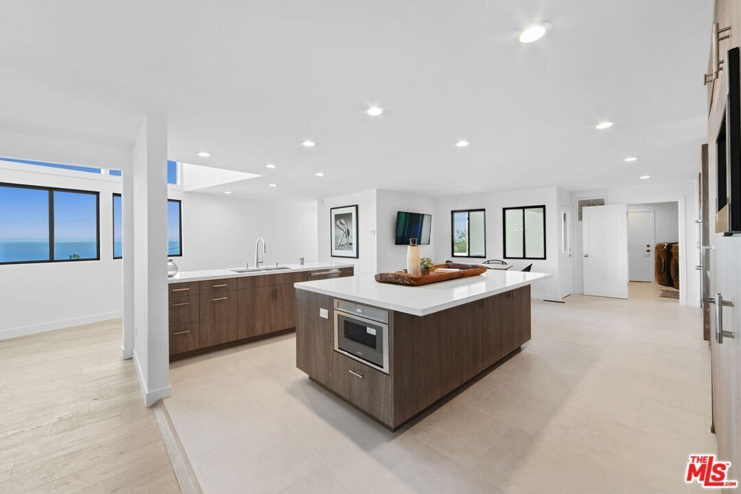 Land in Malibu, California, United States 5 - 18603748