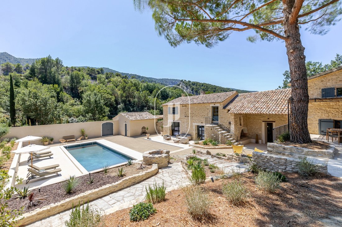 House in Oppède, Provence-Alpes-Côte d'Azur, France 1 - 18598808