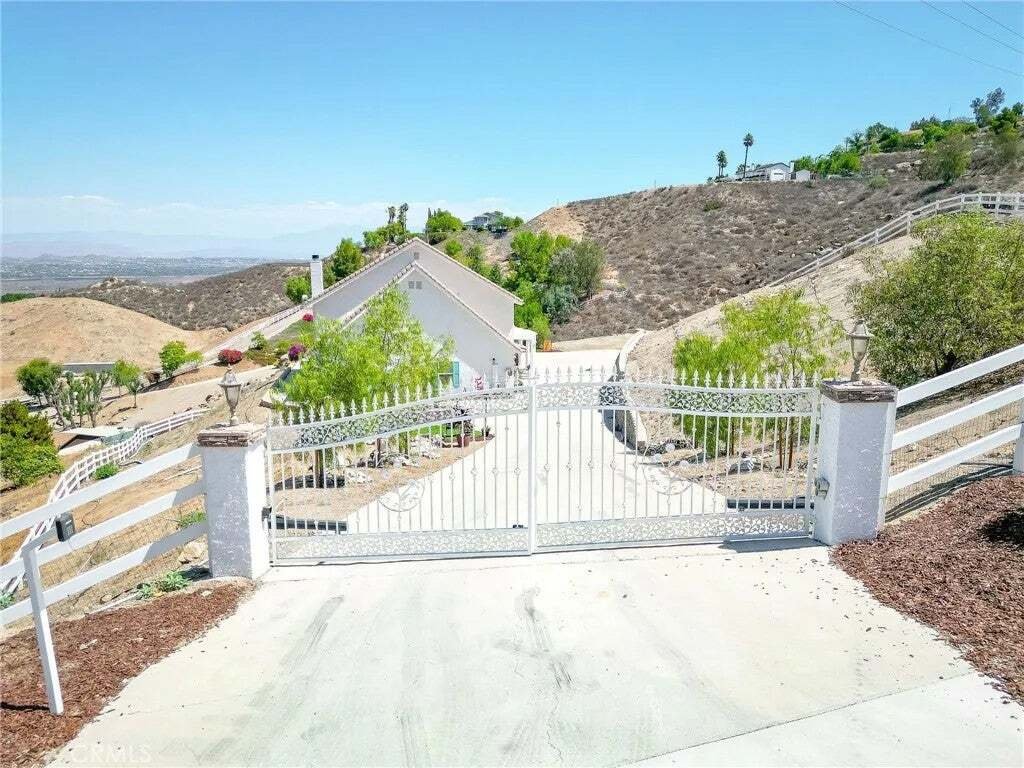 House in Lake Mathews, California, United States 3 - 18602030