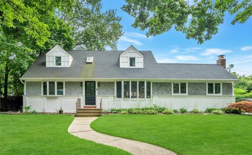 House in Halesite, New York, United States 1