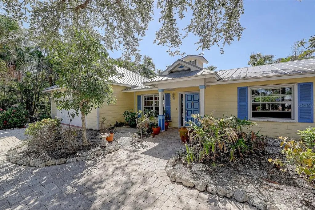 Land in Siesta Key, Florida, United States 2 - 18603857
