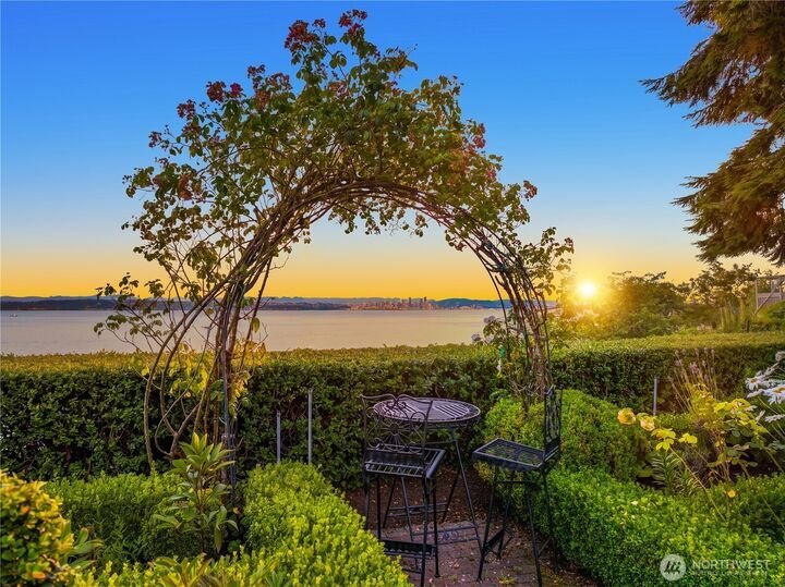 House in Bainbridge Island, Washington, United States 4 - 18604093