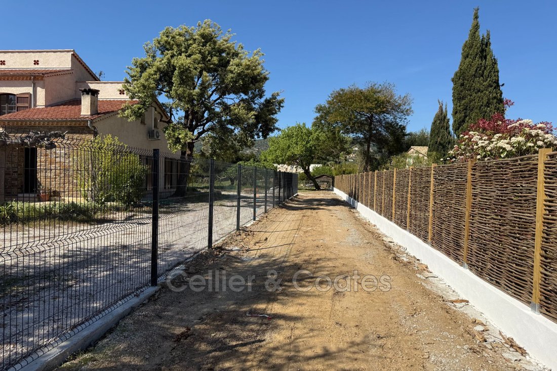 Land in Nord Est, Bormes-les-Mimosas, France 4 - 18598117