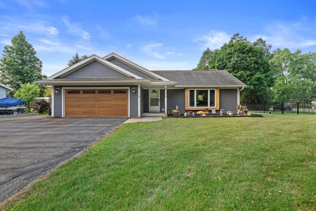 House in Tichigan, Wisconsin, United States 2 - 18599998