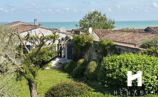Villa in La Flotte, Nouvelle-Aquitaine, France 1