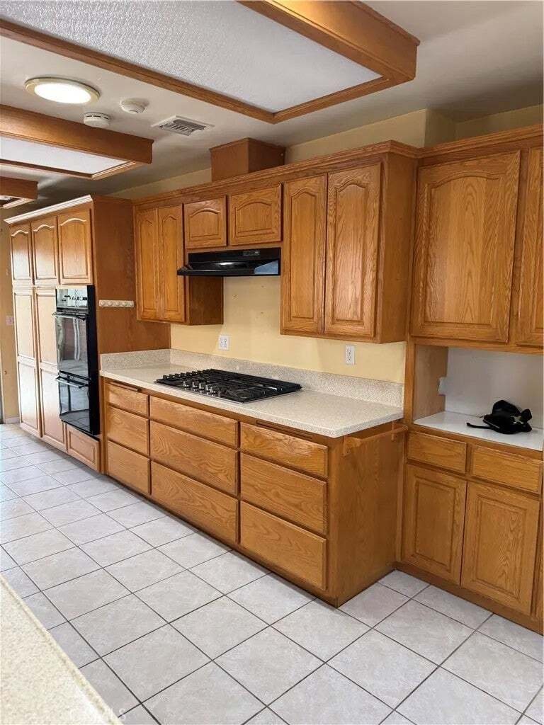 Condo in Signal Hill, California, United States 2 - 18597872