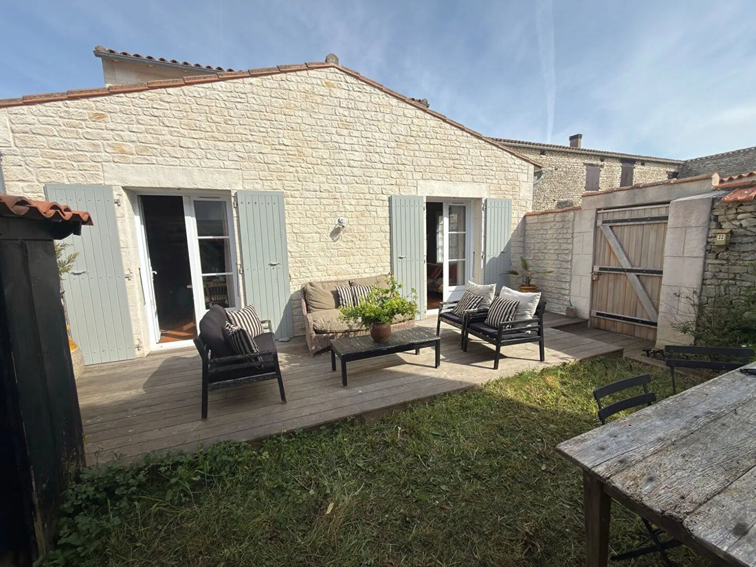 House in La Couarde-sur-Mer, Nouvelle-Aquitaine, France 1 - 18598235