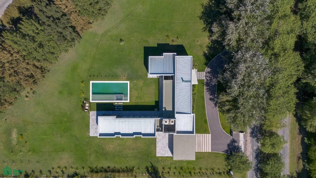 Casa in Brandsen, Provincia di Buenos Aires, Argentina 1 - 17728978