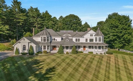 House in Bowdoin, Maine, United States 1
