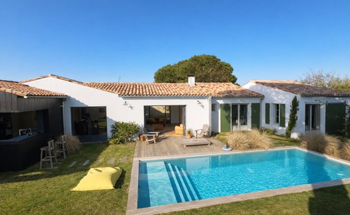 House in Sainte-Marie-de-Ré, Nouvelle-Aquitaine, France 1