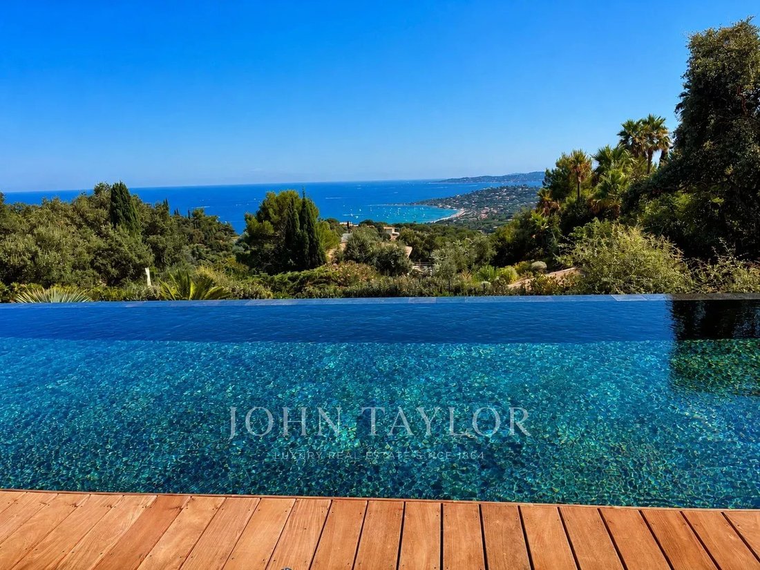 Villa in Nartelle-Noyer-Bellevue-bd des Sardinaux, Sainte-Maxime, France 1 - 15618633