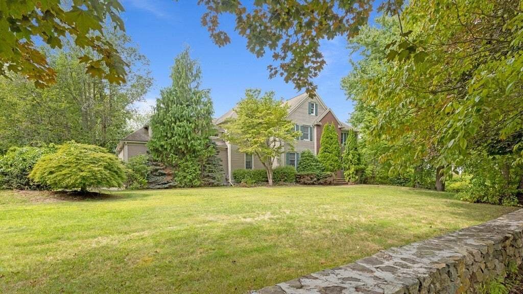 House in Southborough, Massachusetts, United States 2 - 18599853