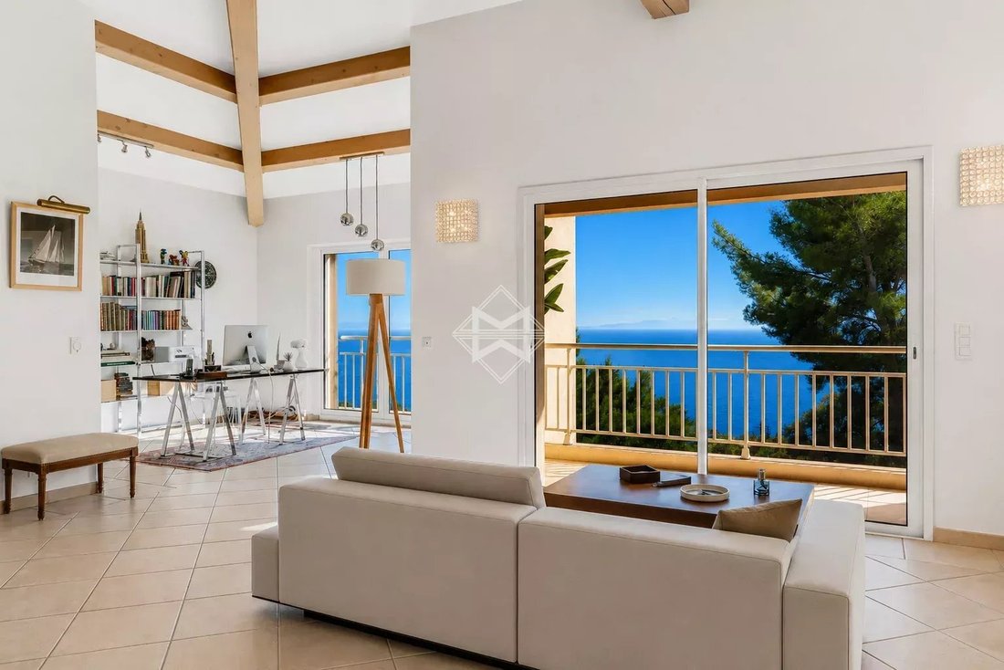 Villa in Le Lavandou, Provence-Alpes-Côte d'Azur, France 4 - 16872931