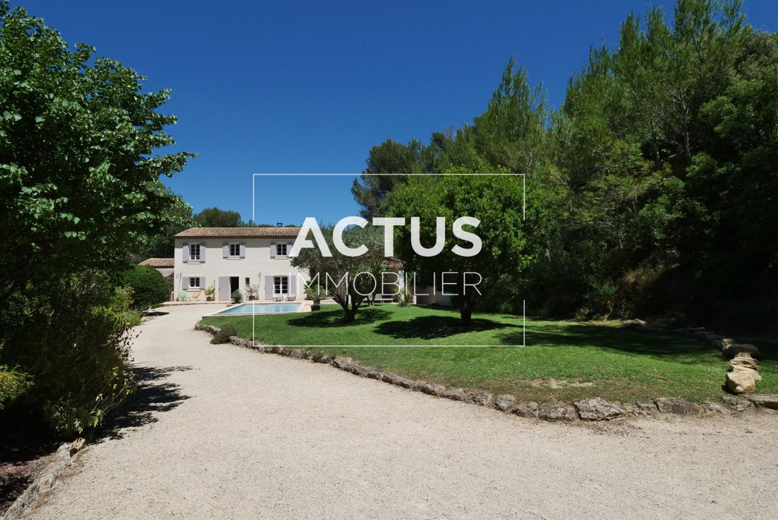 House in Le Vallon-La Croix Blanche-Basses Viougues-Coustelade, Salon-de-Provence, France 3 - 18602747