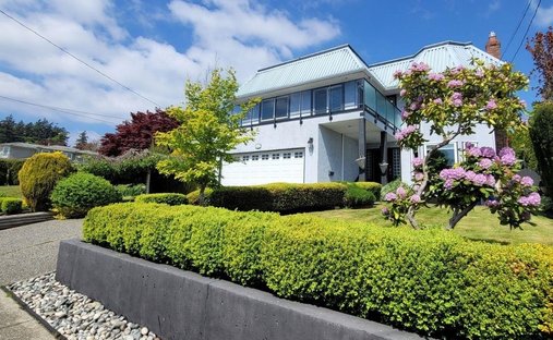 House in White Rock, British Columbia, Canada 1