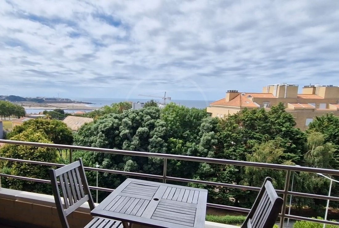 Apartment in Aldoar, Foz do Douro e Nevogilde, Porto District, Portugal 1 - 18598507