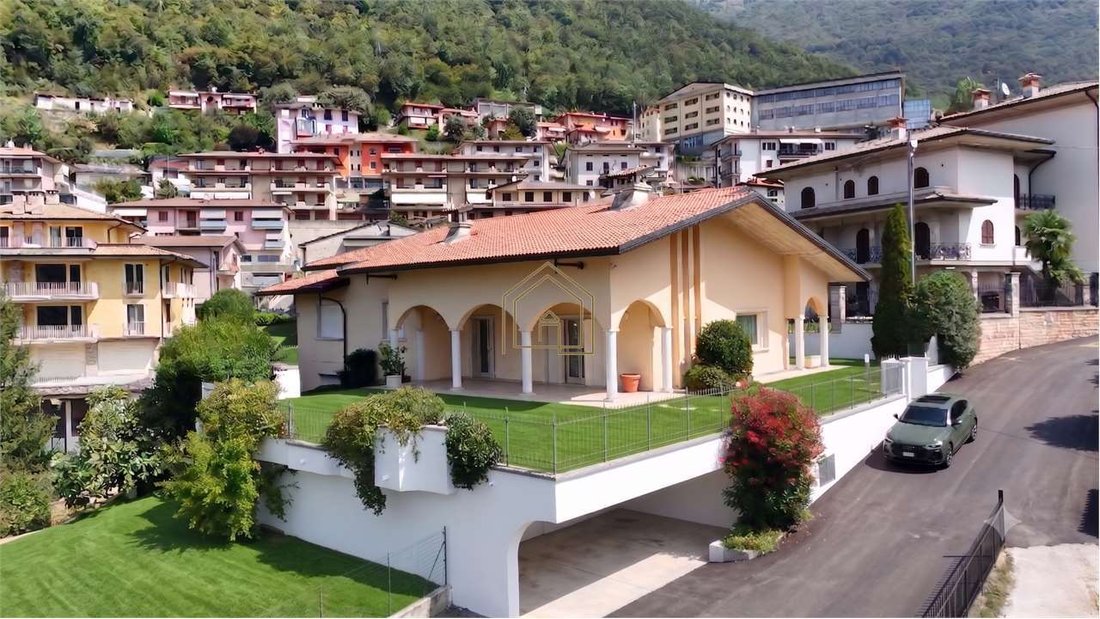 Villa in Lumezzane, Lombardy, Italy 1 - 18601179