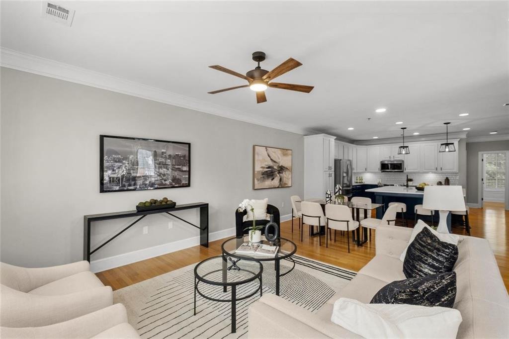 Condo in Atlanta, Georgia, United States 5 - 18597011