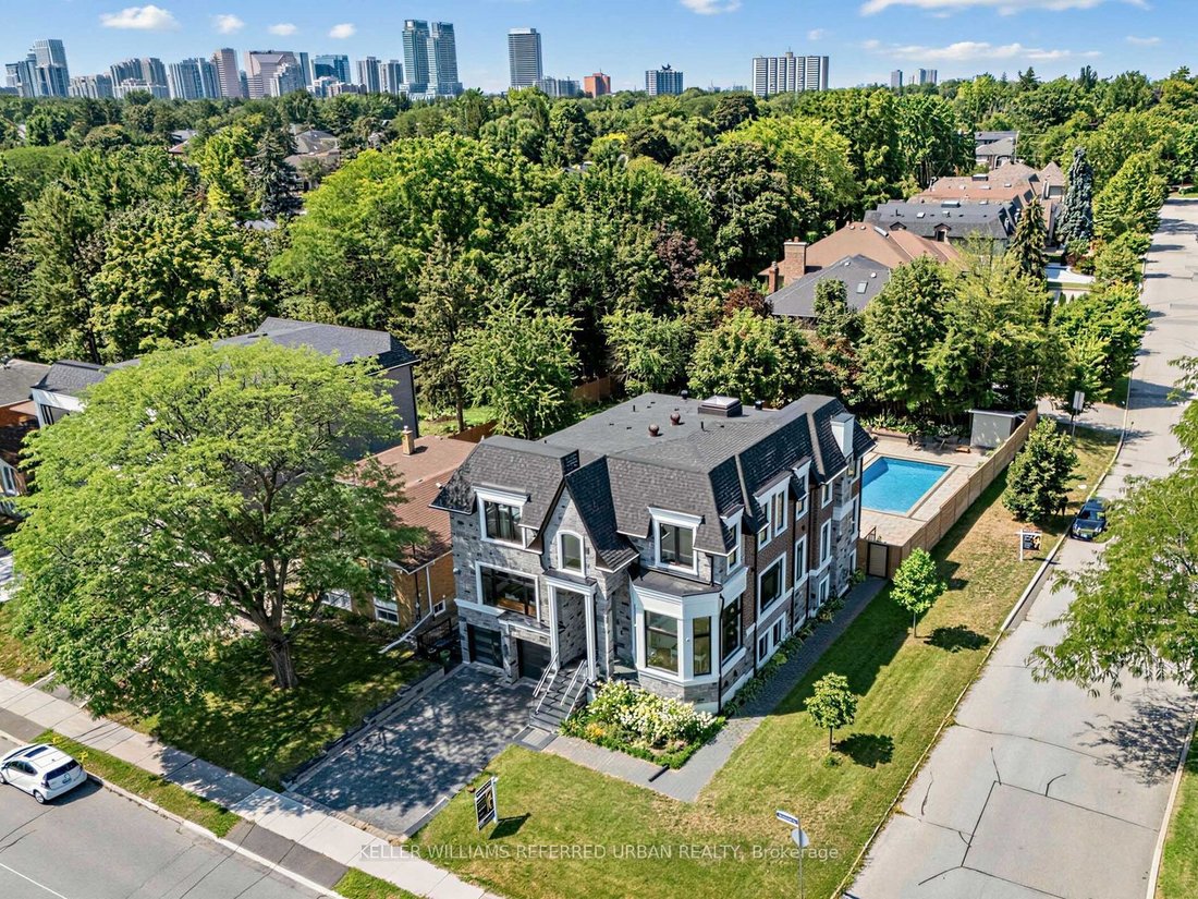 House in Toronto, Ontario, Canada 3 - 18600936