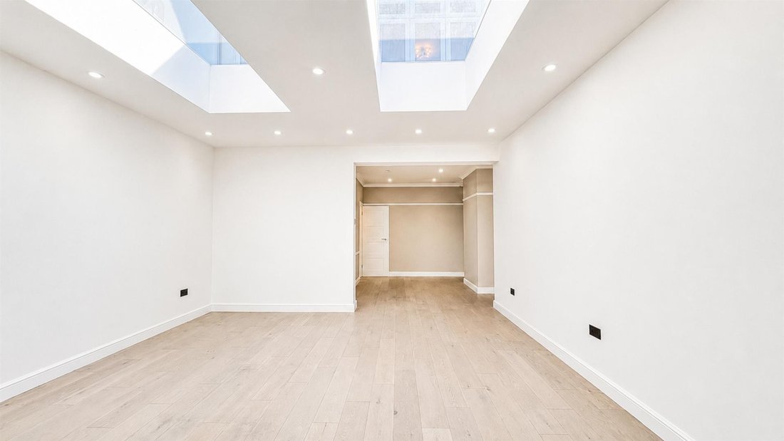 House in West Wimbledon, Merton, England 4 - 18596493