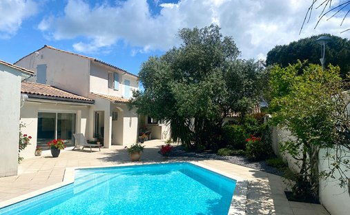 House in La Flotte, Nouvelle-Aquitaine, France 1