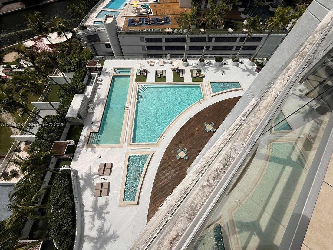Condo in Miami, Florida, United States 3 - 18602383